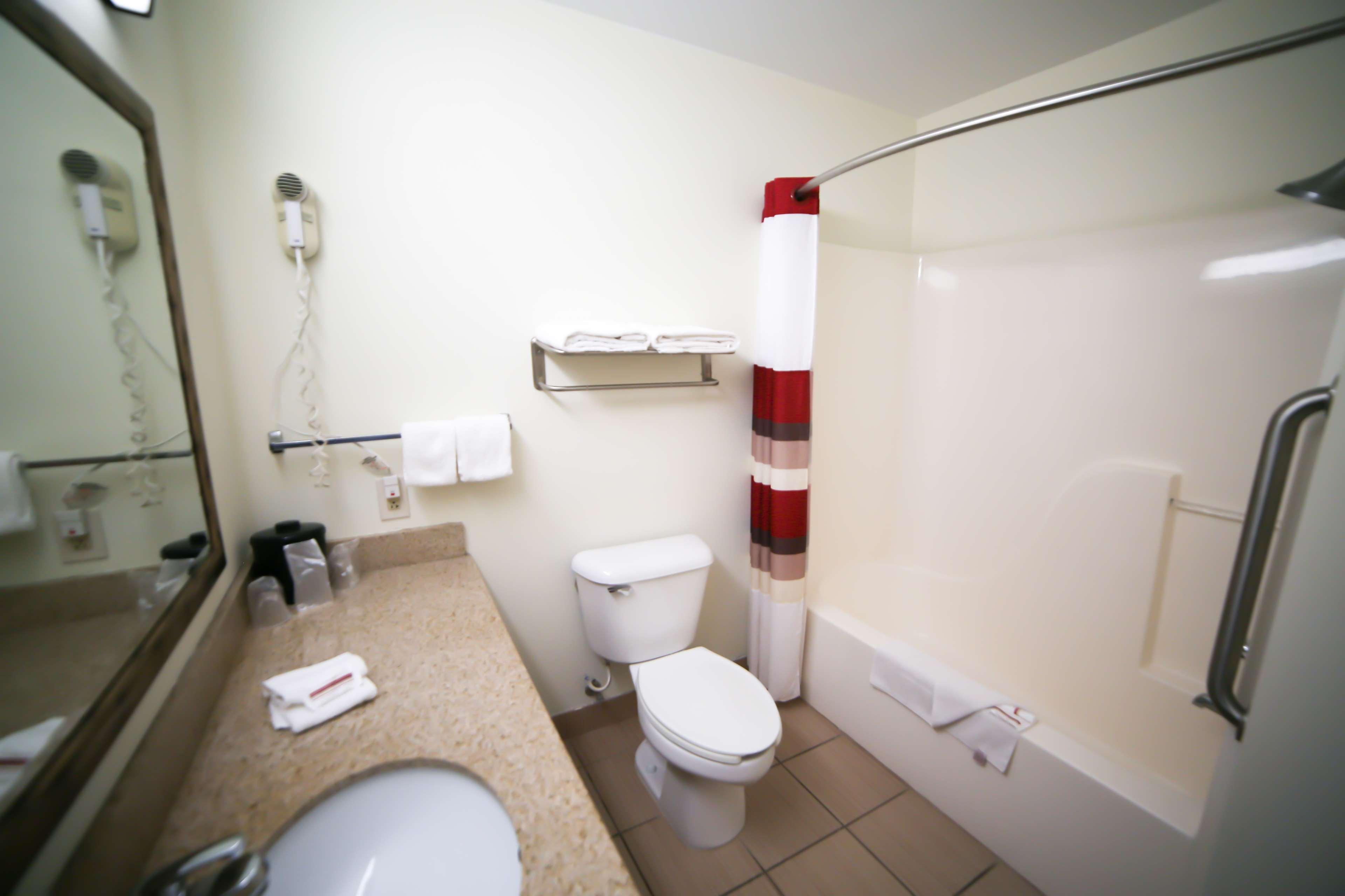 Best Western Plus Boardman Inn & Suites Poland Екстериор снимка