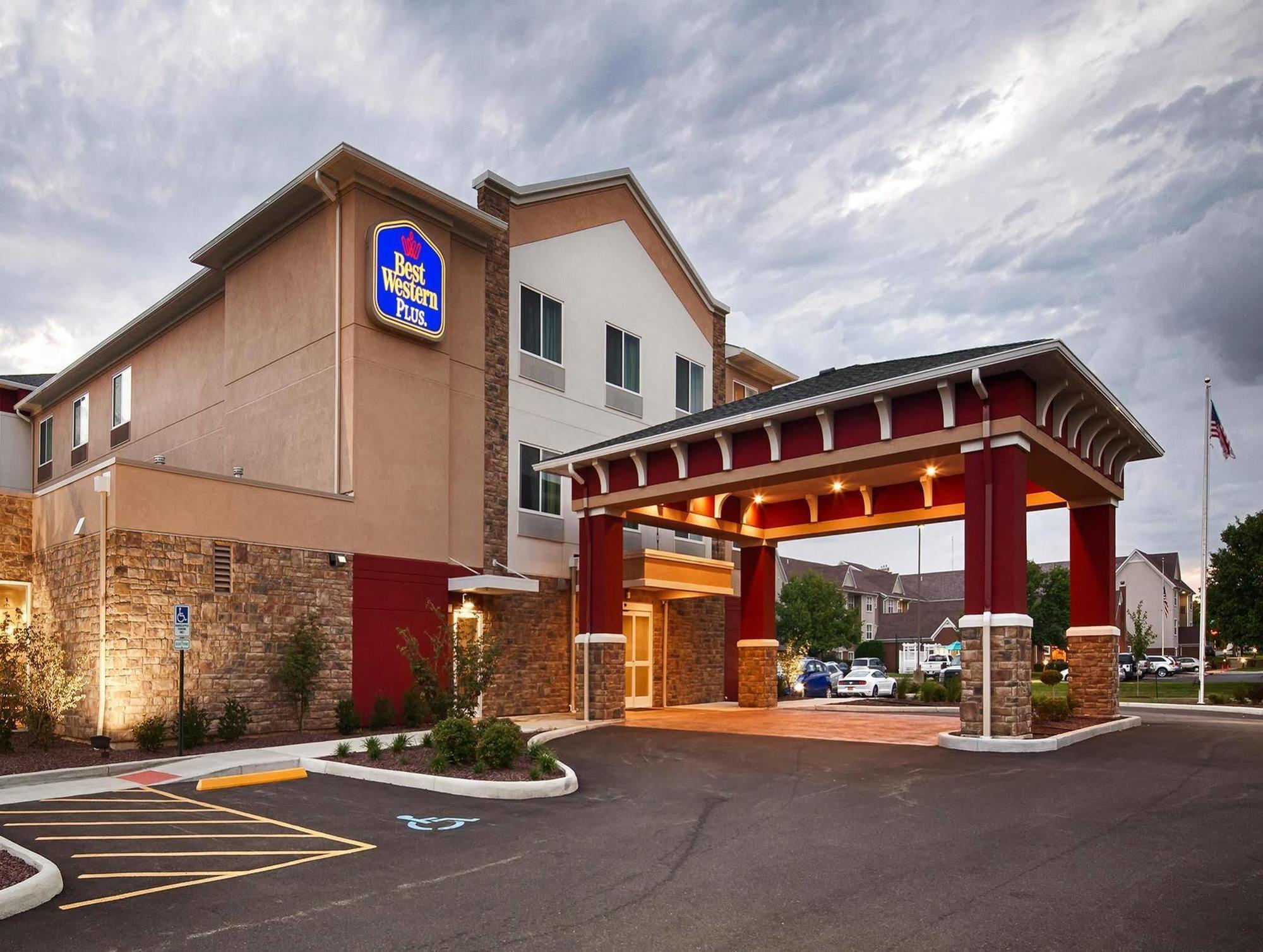 Best Western Plus Boardman Inn & Suites Poland Екстериор снимка