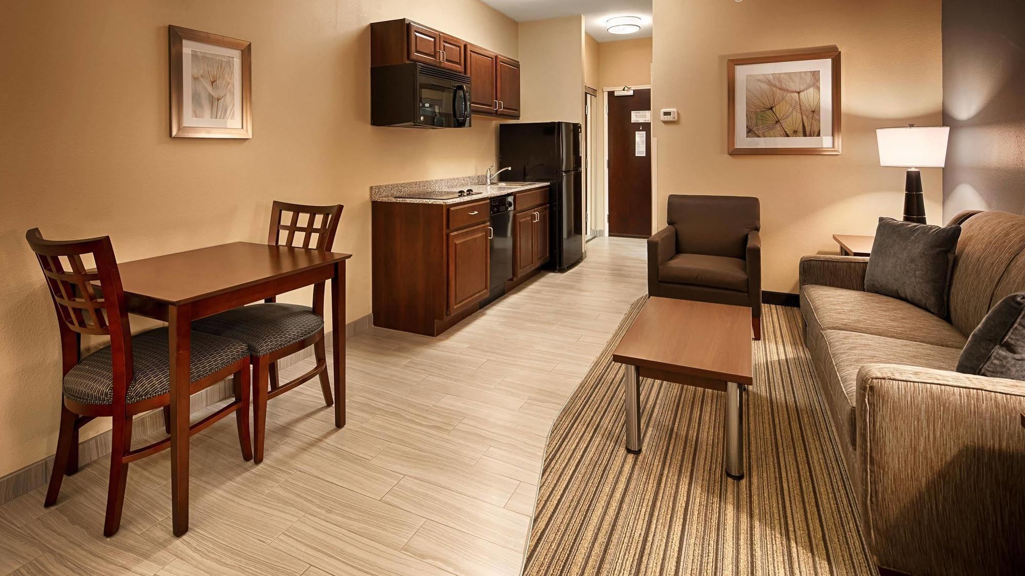 Best Western Plus Boardman Inn & Suites Poland Екстериор снимка